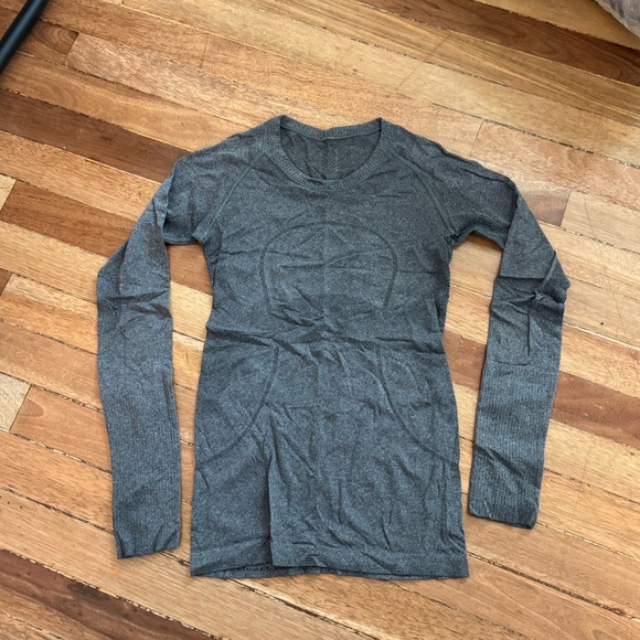 Lululemon swiftly tech long sleeve shirt - Picture 1 of 2